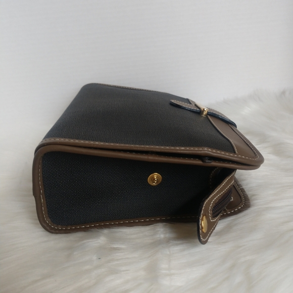 Dunhill Toiletry Bag - Picture 4 of 9